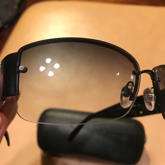 ⛔️SOLD⛔️ Authentic Classic CHANEL Sunglasses - Picture 7 of 12